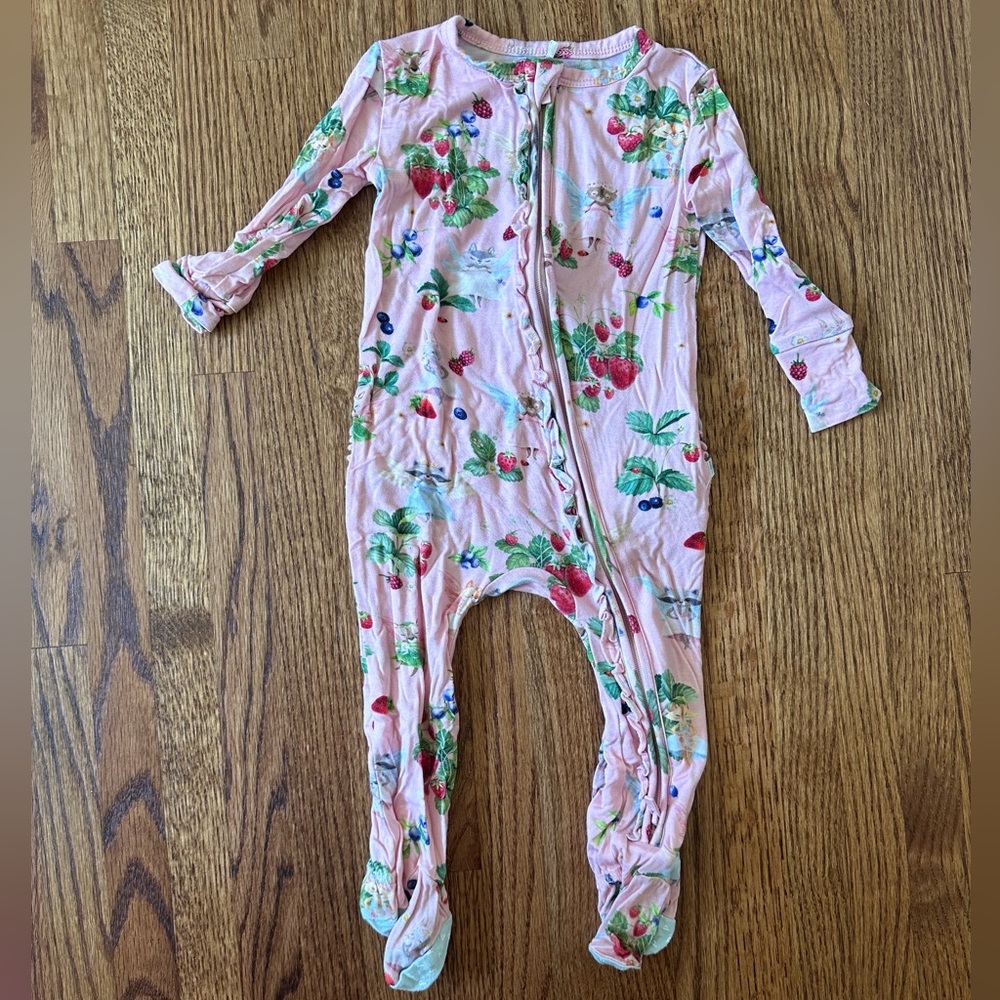 Posh Peanut Annabelle Berry, Fairy Footie Ruffled Zippered One Piece 9-12m